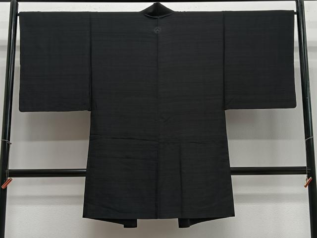 平和屋着物∞男性　長羽織　紬地　暗黒色　正絹　逸品　CABE4987ua