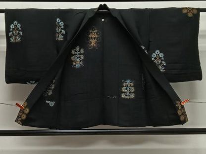 平和屋着物＃羽織　単衣　寿光織　草花文　黒地　金糸　正絹　逸品　CABE5019ua