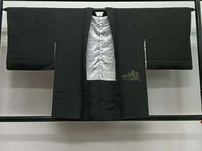 平和屋着物＃羽織　寿光織　人物風景文　黒地　金糸　正絹　逸品　CABE5044ua