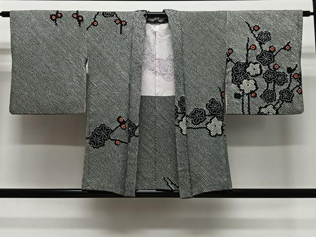 平和屋着物∞羽織　総絞り　枝梅紋　黒地　正絹　逸品　CABE5115ua