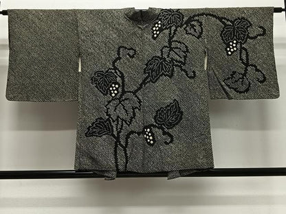 平和屋着物＃羽織　総絞り　葡萄蔦の葉文　黒地　正絹　逸品　CABE5143ua