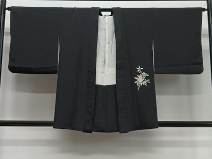 平和屋着物＃羽織　枝花文　黒地　正絹　逸品　CABE5162ua