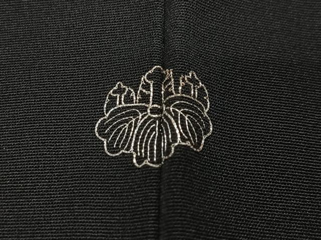 平和屋着物＃羽織　駒刺繍　光琳菊　黒地　金彩　正絹　逸品　CABE5178ua
