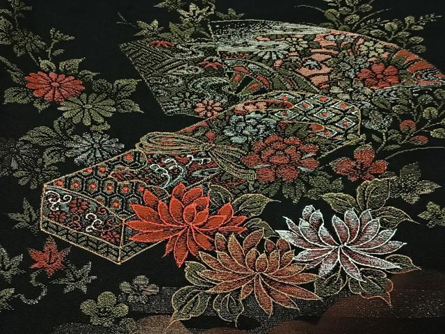 平和屋着物＃羽織　寿光織　文箱花文　黒地　金糸　正絹　逸品　CABE5179ua
