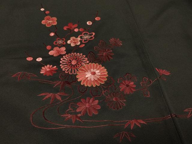 平和屋着物＃羽織　駒刺繍　総刺繍　流水草花文　黒地　正絹　逸品　CABE5323in