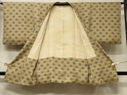平和屋着物＃道行コート　松葉亀甲文　銀彩　正絹　逸品　未使用　CABE5371in