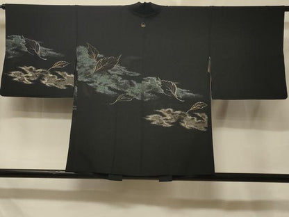平和屋着物＃羽織 寿光織 霞舞葉文 黒地 金糸 正絹 逸品 CABE5444in