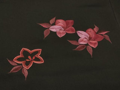 平和屋着物＃羽織　総刺繍　草花文　黒地　金糸　正絹　逸品　CABE5506in