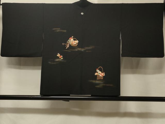 平和屋着物＃羽織　駒刺繍　花籠文　黒地　金銀彩　正絹　逸品　CABE5507in