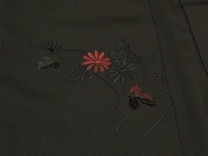 平和屋着物＃羽織　総刺繍　流水草花文　黒地　正絹　逸品　未使用　CABE5509in