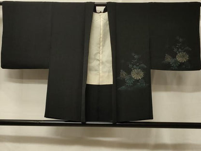 平和屋着物＃羽織　寿光織　御所車草花文　黒地　金銀糸　正絹　逸品　CABE5519in