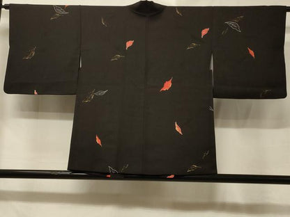 平和屋着物＃羽織　寿光織　舞葉文　黒地　金糸　正絹　逸品　CABE5520in