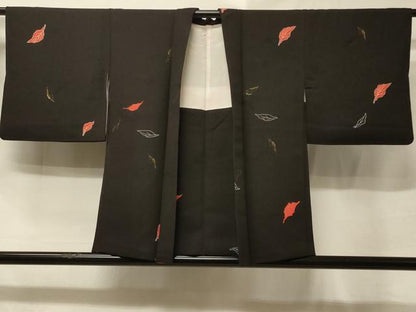 平和屋着物＃羽織　寿光織　舞葉文　黒地　金糸　正絹　逸品　CABE5520in