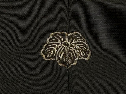 平和屋着物＃羽織　総刺繍　枝花文　黒地　正絹　逸品　CABE5532in