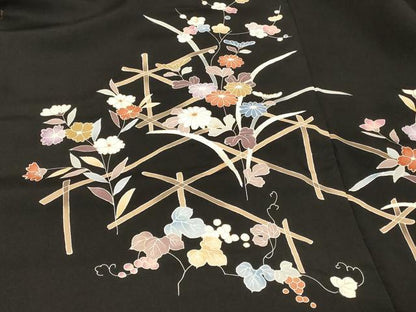 平和屋着物＃羽織　草花文　黒地　金彩　正絹　逸品　未使用　CABE5561in