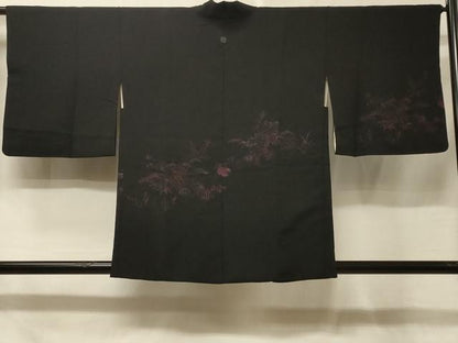 平和屋着物＃羽織　御所車花文　黒地　正絹　逸品　CABE5574in