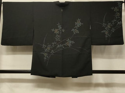 平和屋着物＃羽織　枝花文　黒地　正絹　逸品　CABE5575in