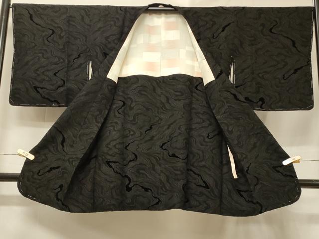 平和屋着物＃道行コート　輪奈ビロード　道長文　黒地　ロング丈　正絹　逸品　未使用　CABE5586in