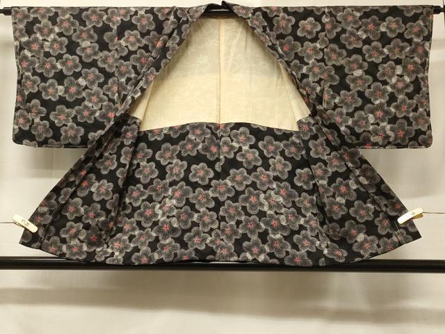 平和屋着物＃羽織　花づくし　黒地　正絹　逸品　未使用　CABE5592in
