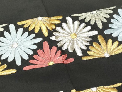 平和屋着物■豪華黒留袖　刺繍　菊　金銀糸　正絹　逸品　CABE6321fb