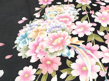 平和屋着物●豪華振袖　駒刺繍　花束文　黒地　銀通し地　正絹　逸品　CABE6621th