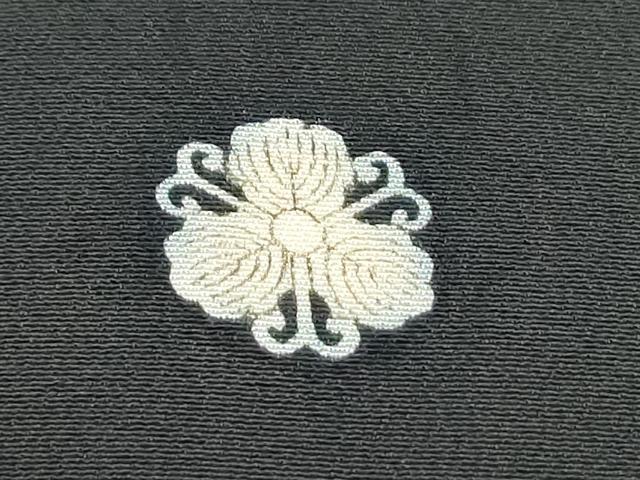 平和屋着物■豪華黒留袖　駒刺繍　地紙鴛鴦花文　金彩　正絹　逸品　CABE6709th