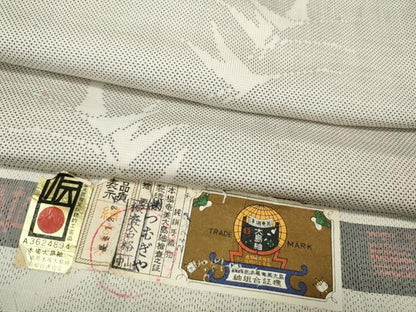 平和屋着物●本場大島紬　白大島　9マルキ　飛鶴文　株式会社つむぎや謹製　証紙付き　正絹　逸品　CABE6817ut