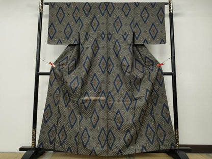 平和屋着物●本場大島紬　龍郷絣　菱花文　正絹　逸品　CABE6871ut