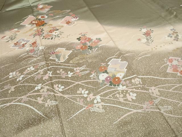 平和屋着物●訪問着　駒刺繍　松皮菱草花文　暈し染め　金銀彩　正絹　逸品　CABE6903ut