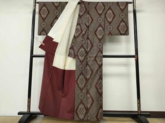 平和屋着物●本場大島紬　龍郷絣　菱花文　正絹　逸品　CABE6908ut