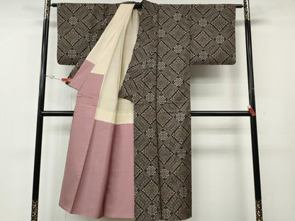 平和屋着物●本場大島紬　龍郷絣　菱花文　正絹　逸品　CABE6910ut