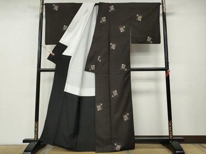 平和屋着物●本場大島紬　9マルキ　地空き　色紙重ね文　正絹　逸品　CABE6915ut