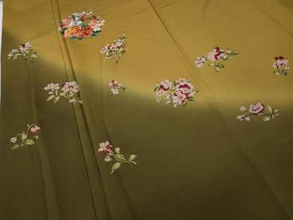 平和屋着物●豪華振袖　手描き　駒刺繍　草花丸文　暈し染め　金彩　正絹　逸品　CABE6921ut