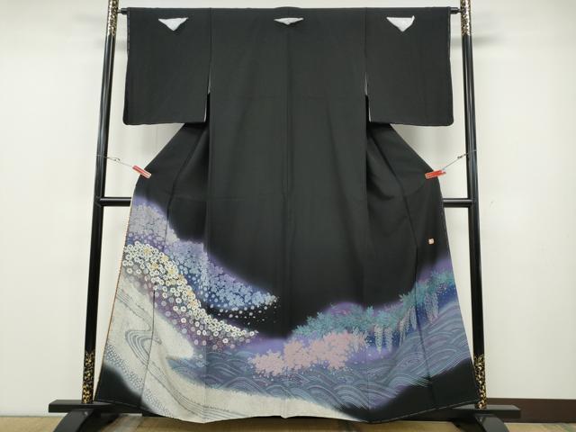 平和屋着物●ブライダルファッションデザイナー・桂由美　黒留袖　刺繍　立波草花文　十二単風　暈し染め　金糸　逸品　未使用　CABE7011ut