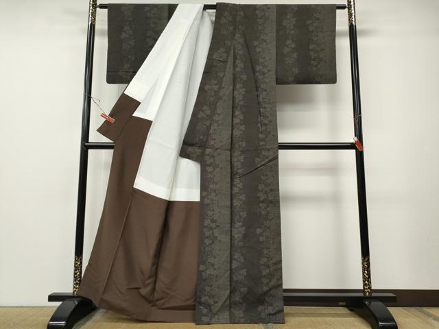 平和屋着物●結城紬　80亀甲　蔦の葉間道　正絹　逸品　CABE7127ut 平和屋着物○結城紬 80亀甲 蔦の葉間道 正絹 逸品 CABE7127utの通販 by