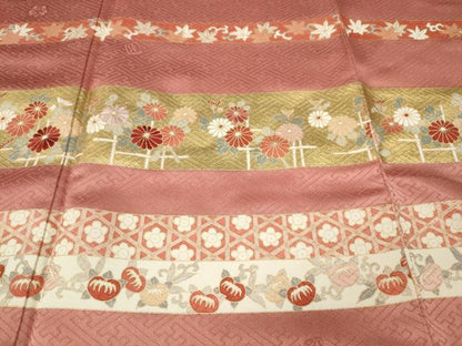 平和屋着物●十日町老舗ブランド　吉澤友禅　吾妻徳穂　訪問着　刺繍　横段草花文　金彩　正絹　逸品　CABE7138ut