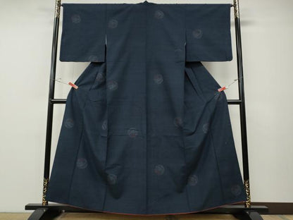 平和屋着物●本場結城紬　重要無形文化財　100亀甲　花鞠文　飛び亀甲柄　正絹　逸品　CABE7186ut