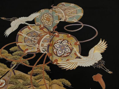 平和屋着物■豪華黒留袖　駒刺繍　鼓　御所車飛鶴文　暈し染め　金銀彩　正絹　逸品　CABE7621ev