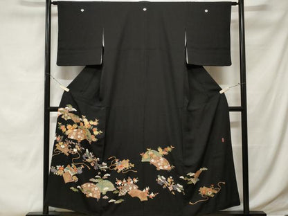 平和屋着物■豪華黒留袖　駒刺繍　萬寿染　檜扇花文　冊子花文　宝尽くし文　金彩　鈴乃屋扱い　正絹　逸品　CABE7624ev