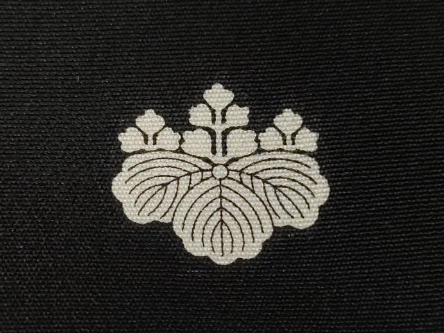 平和屋着物■豪華黒留袖　駒刺繍　萬寿染　檜扇花文　冊子花文　宝尽くし文　金彩　鈴乃屋扱い　正絹　逸品　CABE7624ev