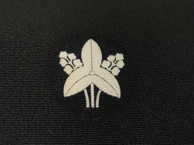 平和屋着物■豪華黒留袖　草花文　駒刺繍　雪輪松竹梅文　金彩　正絹　逸品　CABE7755ev