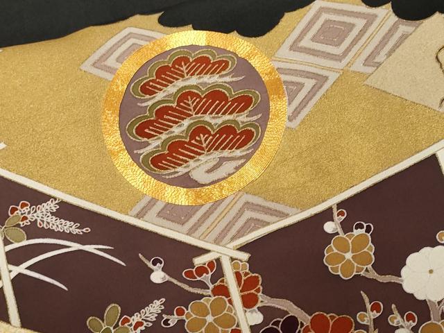 平和屋着物■豪華黒留袖　駒刺繍　　屏風　松竹梅花丸文　金彩　正絹　逸品　CABE7765ev