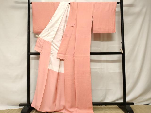 平和屋着物●日展作家　山本唯与志　レリーフ染　色無地　変わり格子地紋　薄柿色　正絹　逸品　AABG3620cs Yahoo!オークション - 平和屋着物 日展作家 山本唯与志 レリーフ染 訪