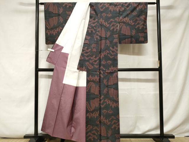 平和屋着物●本場大島紬　7マルキ　風景花文　正絹　逸品　BAAW5037hj 平和屋着物○本場大島紬 地空き 一元7マルキ 舞花文 総絣 正絹 逸品