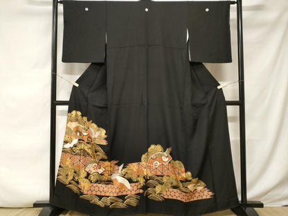 平和屋着物■豪華黒留袖 駒刺繍 地紙飛鶴宝尽くし丸文 金銀彩 正絹 逸品 CABE7999ev