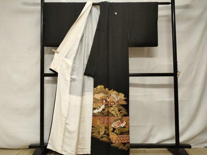 平和屋着物■豪華黒留袖 駒刺繍 地紙飛鶴宝尽くし丸文 金銀彩 正絹 逸品 CABE7999ev