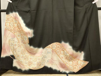 平和屋着物■豪華黒留袖　駒刺繍　短冊吉祥文　暈し染め　金彩　正絹　逸品　CABE8072oy