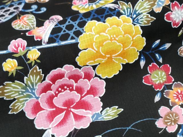 平和屋着物∴夏物 浴衣 綿紅梅 流水草花尽くし 黒地 綿 逸品 未使用 CABE8994ng