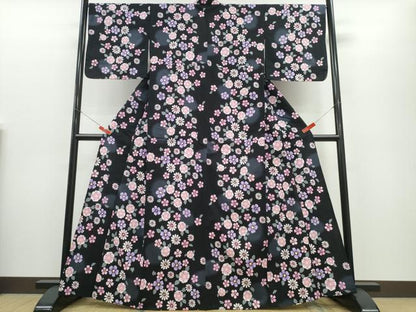 平和屋着物∴夏物　浴衣　舞花文　黒地　綿　逸品　未使用　CABE9087ng