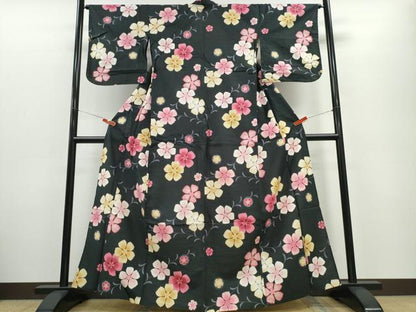 平和屋着物∴夏物　浴衣　草花文　黒地　綿　逸品　CABE9115ng
